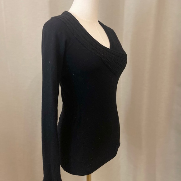 Le Chateau Black Knitwear Fitted Sweater - Picture 2 of 6